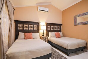 5 bedrooms, iron/ironing board, WiFi, bed sheets - Enjoy Your Vacation In This Beautiful Penthouse Condominium! (Cabo San Lucas)