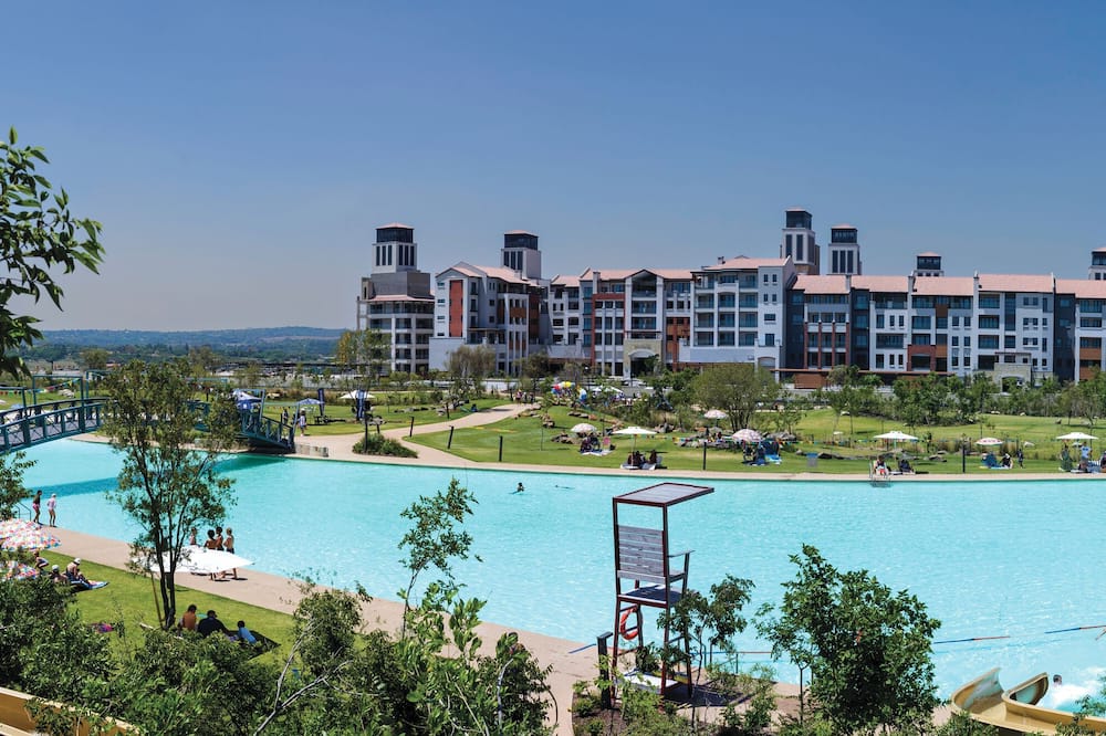 Steyn City Hotel by Saxon