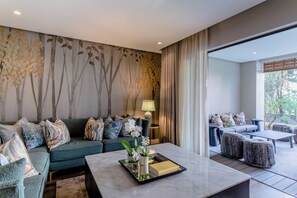Presidential Apartment, 4 Bedrooms, Pool Access, Courtyard View | Garden view