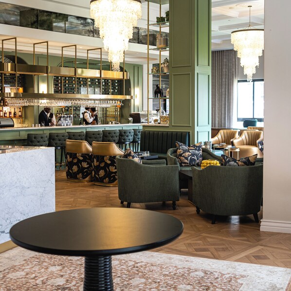 Lobby lounge - Steyn City Hotel by Saxon (Midrand)