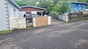 Property grounds - Cozy 1-bedroom apartment with WiFi, AC in awesome Villa/Glenn (Calliaqua)