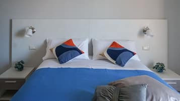 1 Schlafzimmer, Schreibtisch, WLAN, Bettwäsche