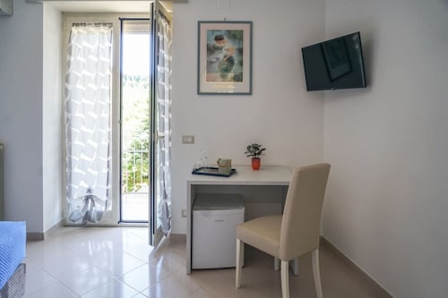 Nonna Carmela Holiday House - Matrimoniale con Balcone Privato