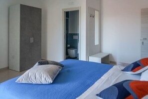 1 chambre, bureau, Wi-Fi, draps fournis