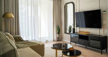 Cityscape Oasis - Stylish & Cozy apt in BraÈov