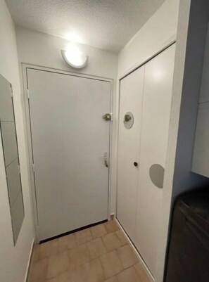 Interior - STUDIO-CABIN CARNON-PLAGE (Mauguio)