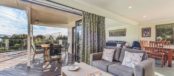 Moetapu Magic - Marlborough Sounds Holiday Home