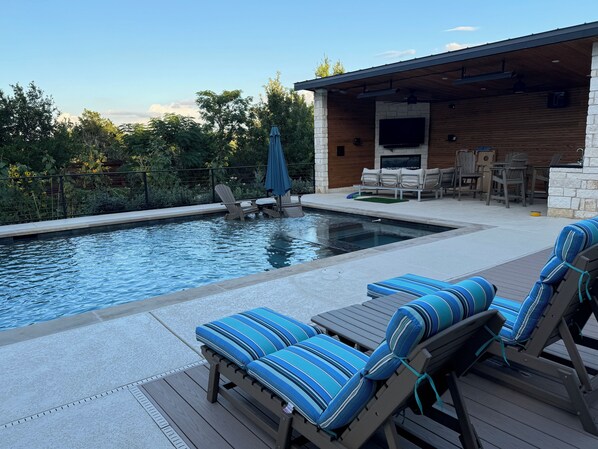 Outdoor pool, a heated pool