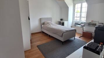 4 camere, ferro/asse da stiro, Wi-Fi, lenzuola