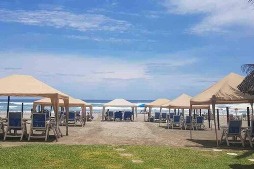 Apartment with Beach Club in Acapulco Diamante