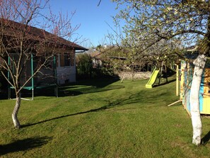 Children’s area - Maison à la Campagne (Champanges)