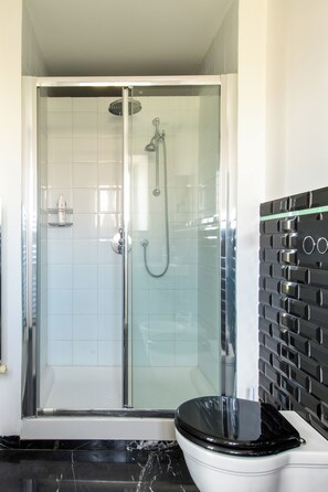 Apartemen | Kamar mandi