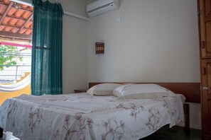 Basic Double or Twin Room, 1 Double Bed, Courtyard View | Free WiFi - Pousada o Pharol (Itacaré)