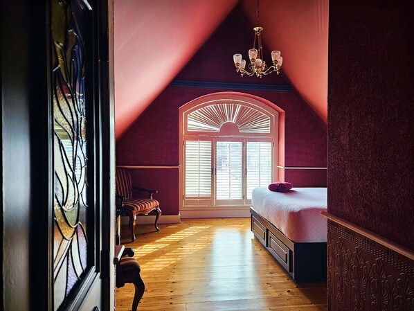 3 bedrooms, WiFi, bed sheets - 4 beds 3 bedrooms suits (Niagara-on-the-Lake)