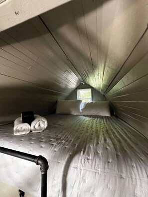 1 Schlafzimmer, Bügeleisen/Bügelbrett, Bettwäsche