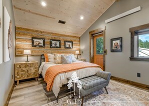 3 bedrooms, iron/ironing board, free WiFi, bed sheets - The GLEN - Luxury Retreat on 7 acres! 2 Cabins, Spa, Sauna in God's creation. (Teller County)