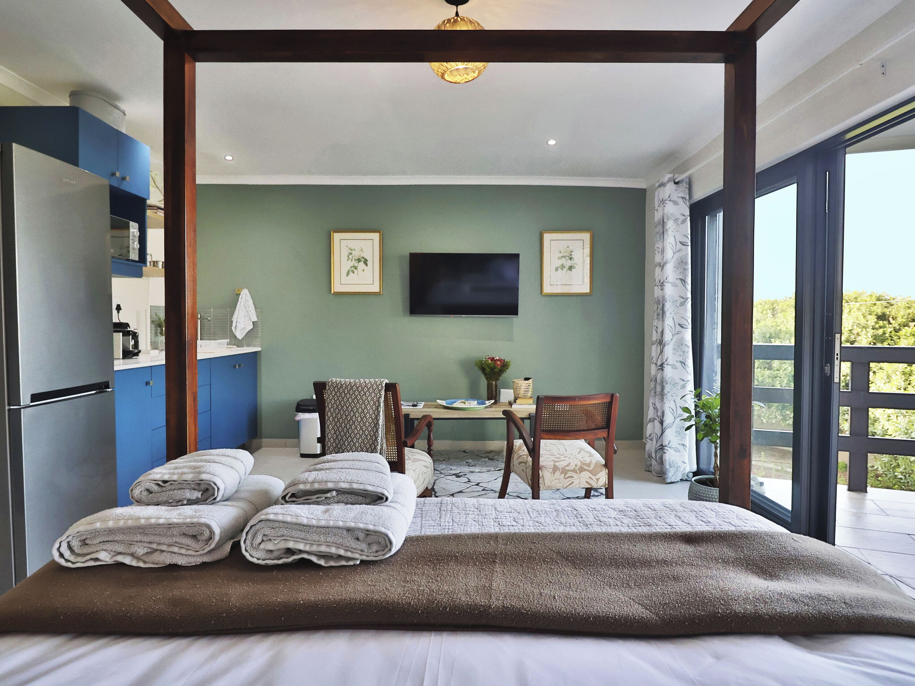 1 habitación, escritorio, wifi gratis y ropa de cama 