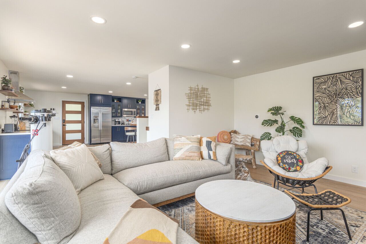 Smart TV, fireplace, offices