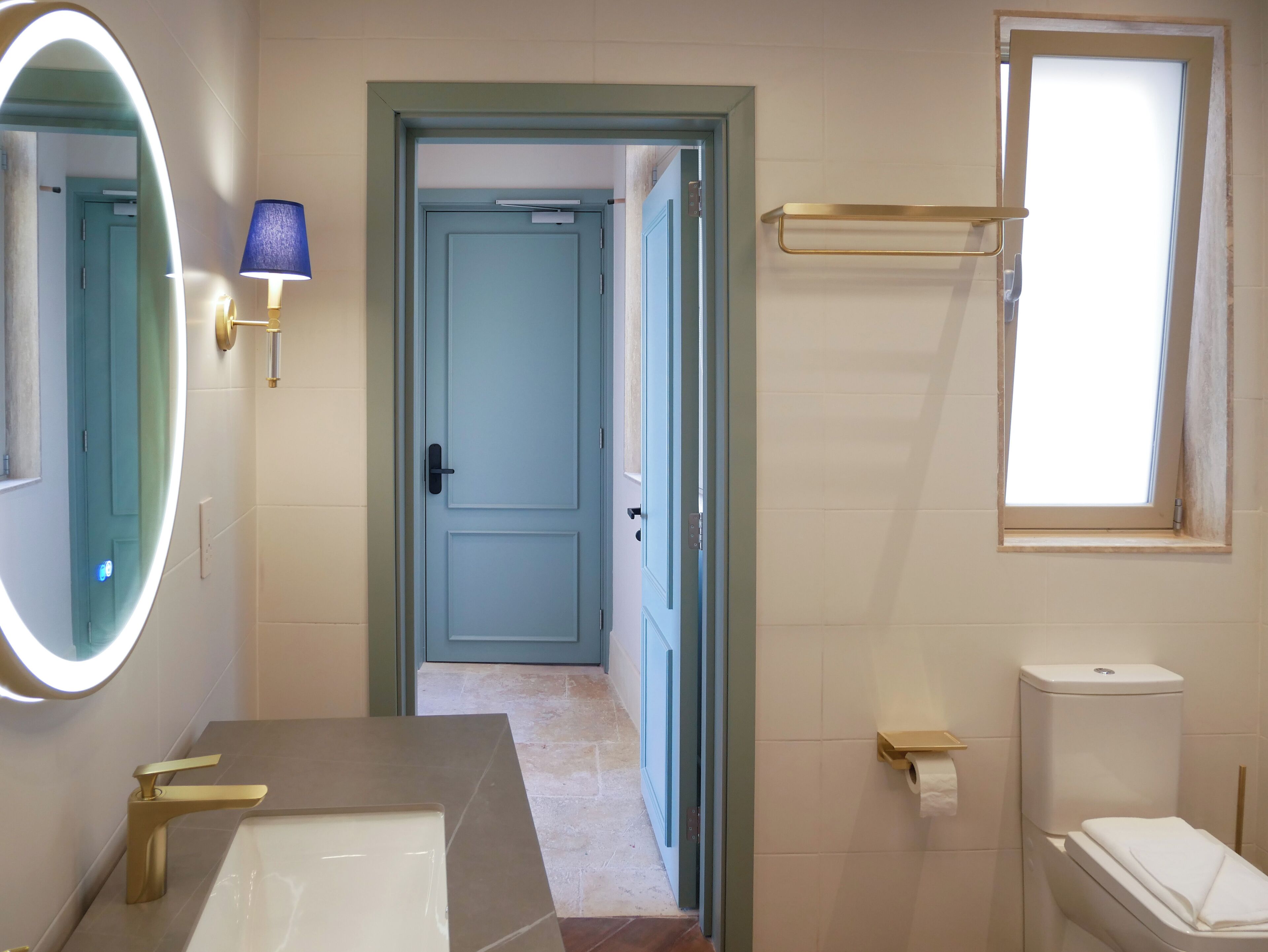 Photo - Battery House