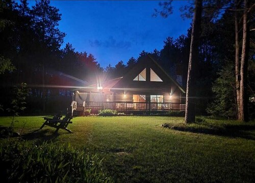 Hill Lake Charming Minocqua Cabin Fire Pit W&D Pets