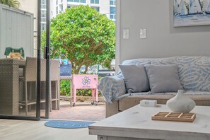 Smart TV - Salt Life * Steps from Sand (Destin)