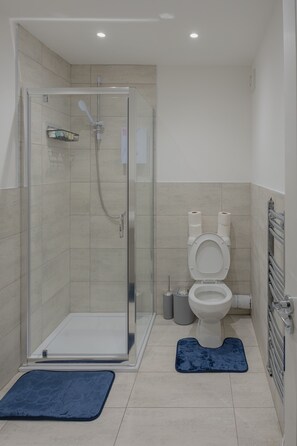 Apartment | Bathroom