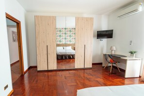 Apartment | Iron/ironing board, free WiFi