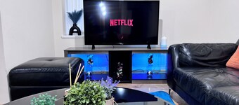 เดอะ ริช ลิฟวิ่ง อพาร์ทเมนท์