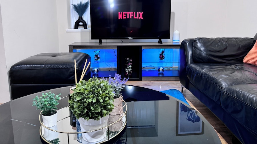 The Rich Living Apartment