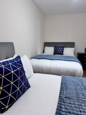 Huoneisto, näköala puutarhaan | 2 makuuhuonetta, silitysrauta/-lauta, ilmainen Wi-Fi