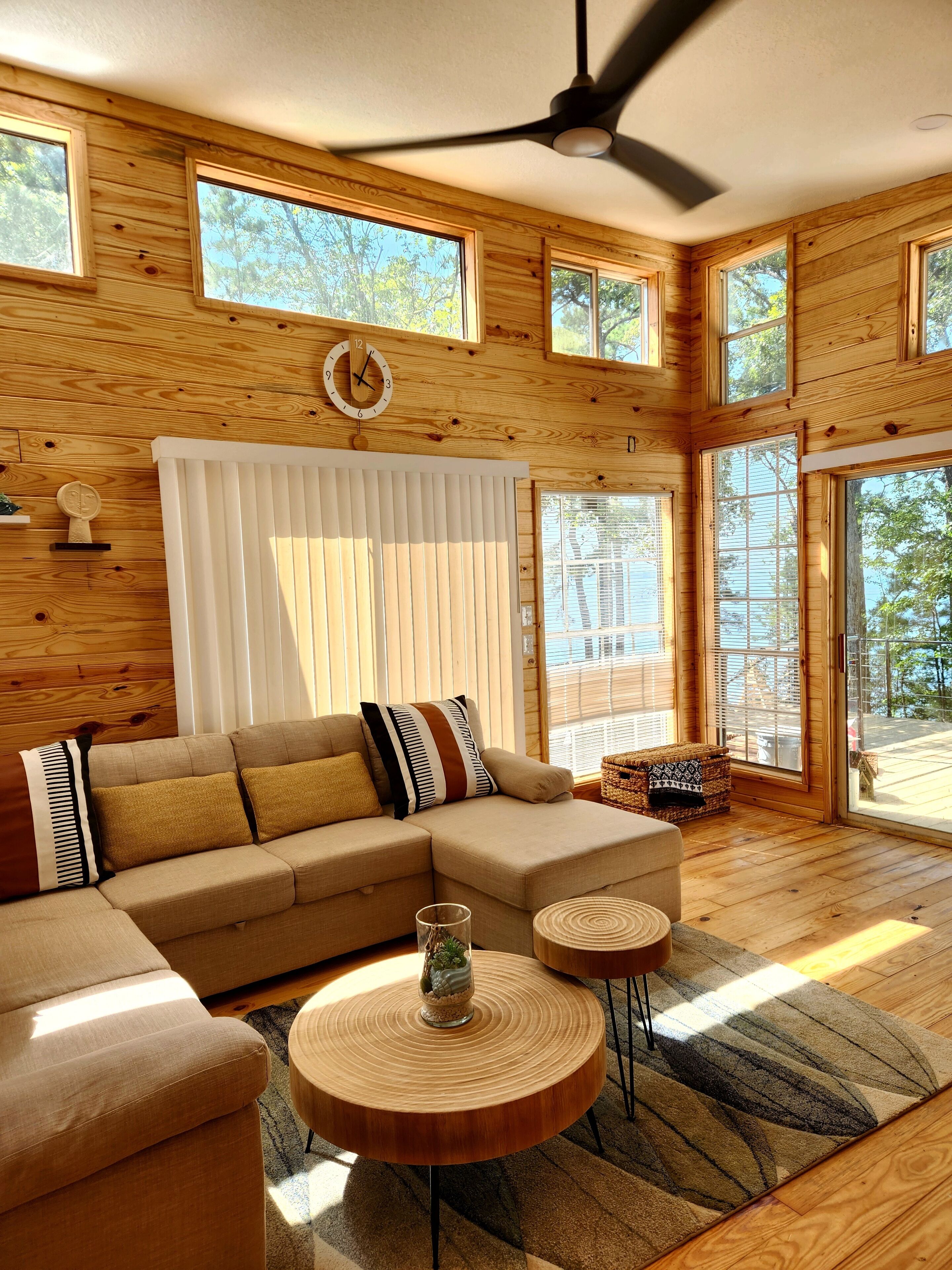 Stunning Lakeview Luxurious Lakehouse, Escape to Toledo Bend Lake, Hemphill, TX