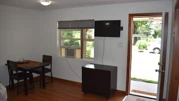Studio Apartment at the Heart of Promised Land | Living area