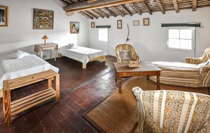 3 chambres, Wi-Fi gratuit, draps fournis