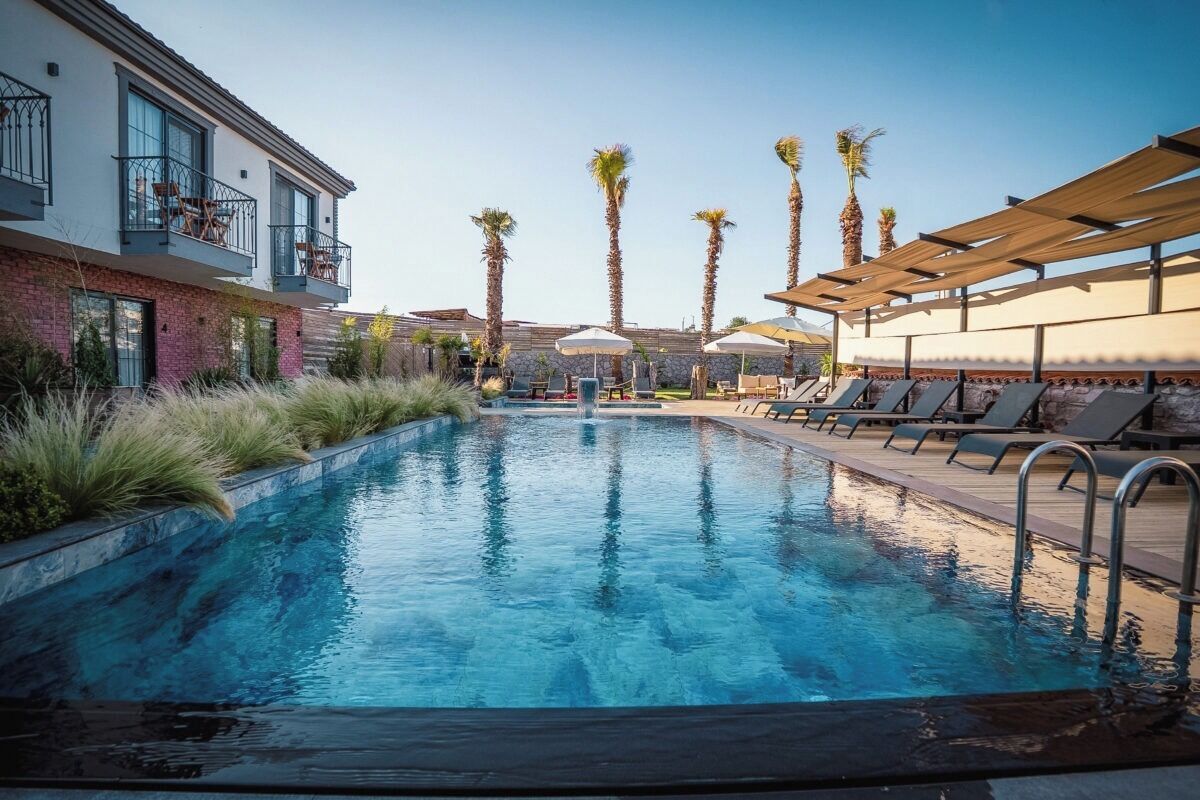 Standard Double Room, Non Smoking, Pool View | Pool | Seasonal outdoor pool