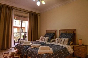 3 dormitorios, tabla de planchar con plancha, wifi gratis y ropa de cama