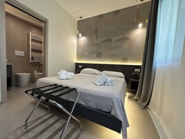 Deluxe-Zimmer, 1 Queen-Bett, eigenes Bad | Badezimmer