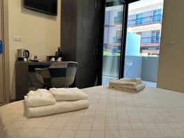 Luxury-Zimmer, 1 Queen-Bett, eigenes Bad, Erdgeschoss | Wohnbereich