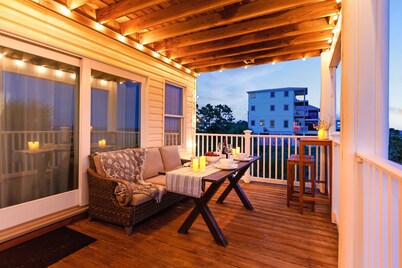 Oceanfront | Quiet Beach | 2 Balconies | Arcades | Kayaks