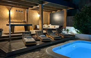 Pool - Stunning home in Biorine with WiFi (Biorine)