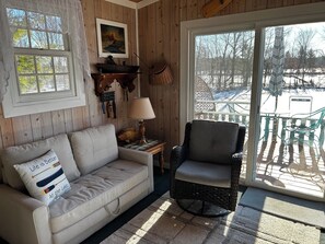 Smart-tv och eldstad