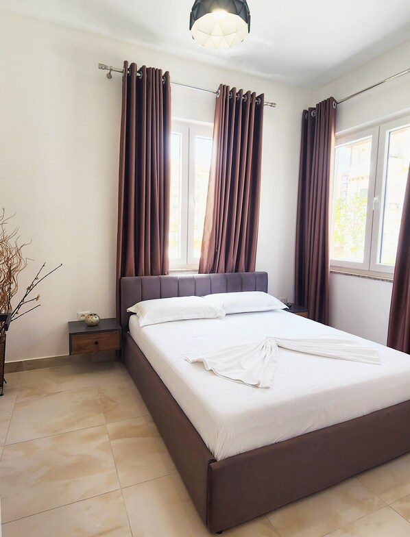 1 chambre, fer et planche à repasser, Wi-Fi, draps fournis