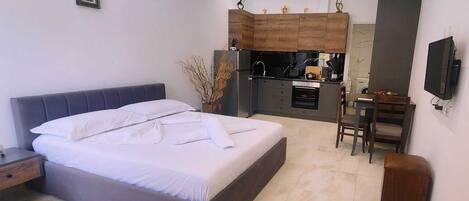 1 chambre, fer et planche Ă repasser, Wi-Fi, literie fournie