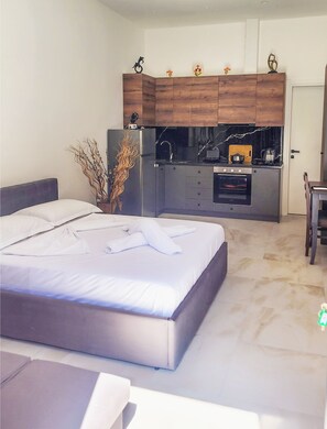 1 bedroom, iron/ironing board, WiFi, bed sheets