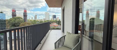 WECO STAY delSol Suite Quadruple (Two Bedroom) | Terrace/patio