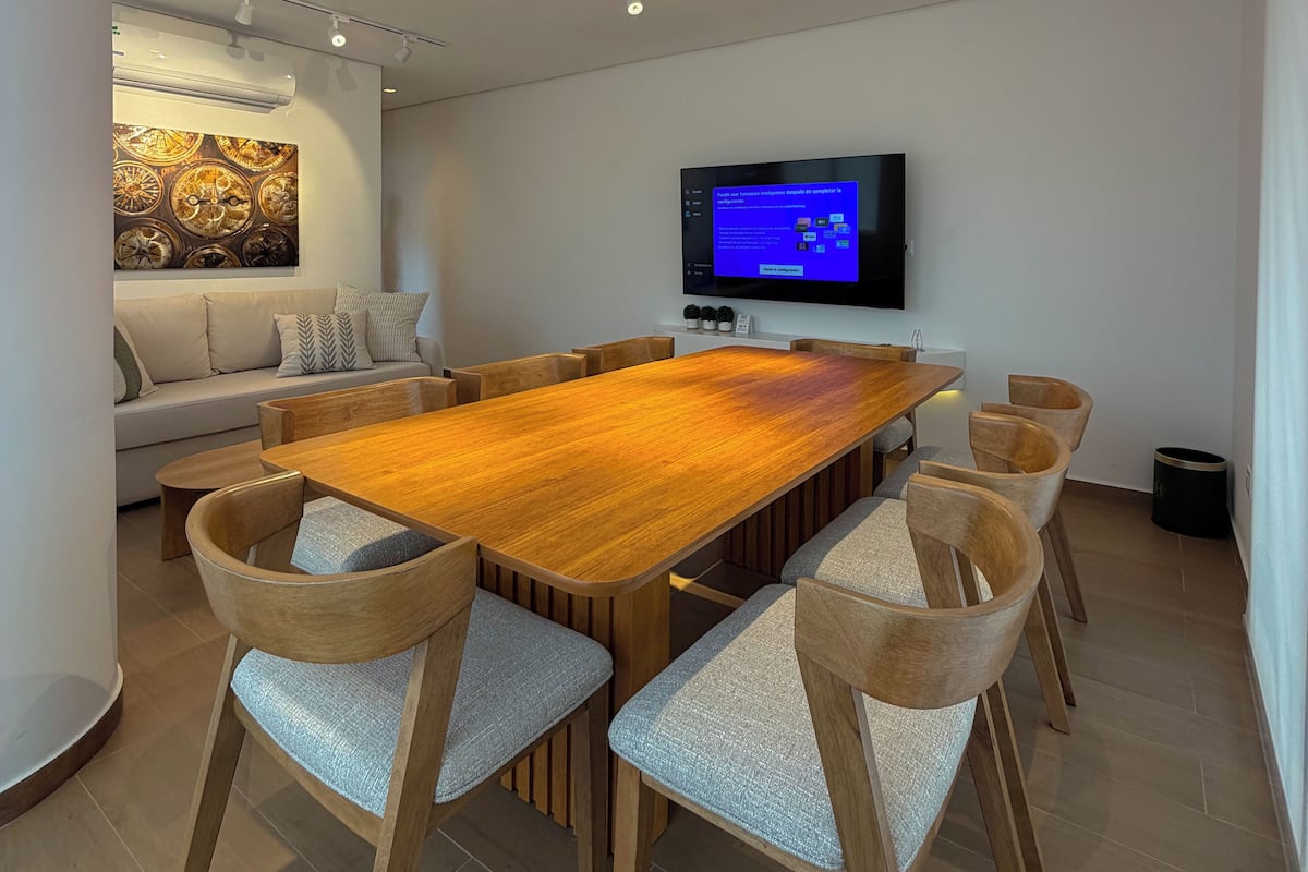 Leilighet – superior, 3 soverom, kjøkken, byutsikt | Oppholdsområde