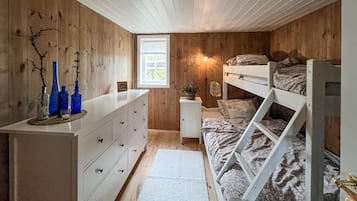 2 bedrooms