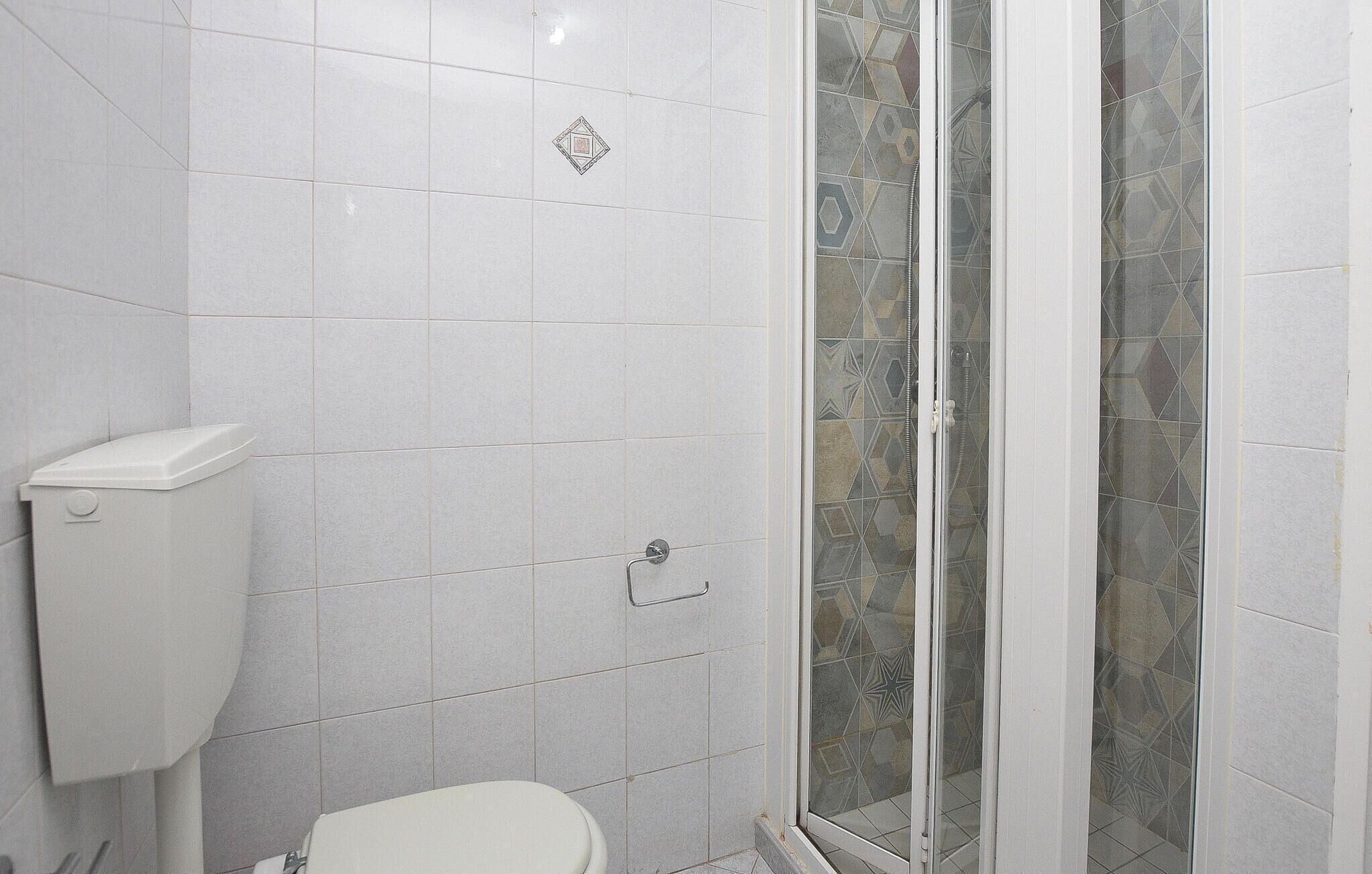 Douche, séchoir à cheveux