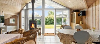 Awesome home in Otterup with WiFi