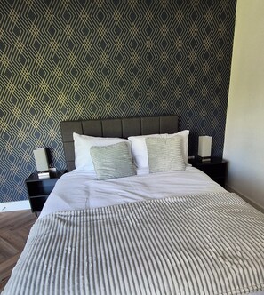 2 soverom, strykejern/-brett, wi-fi (inkludert) og sengetøy