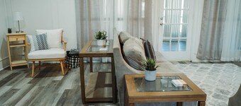 Large 4-bd 3 bath home + bonus room. Dogs are welcome w/fee. Sleeps 16+